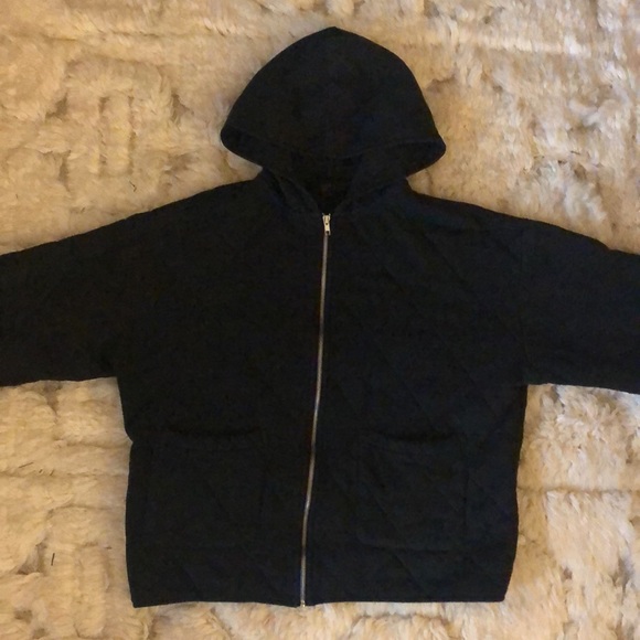 Forever21 quilted boxy zip-up hoodie jacket in washed black - Picture 7 of 13